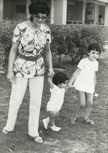 Rina Maymon (Malca) and her daughters Revital and Oranit 